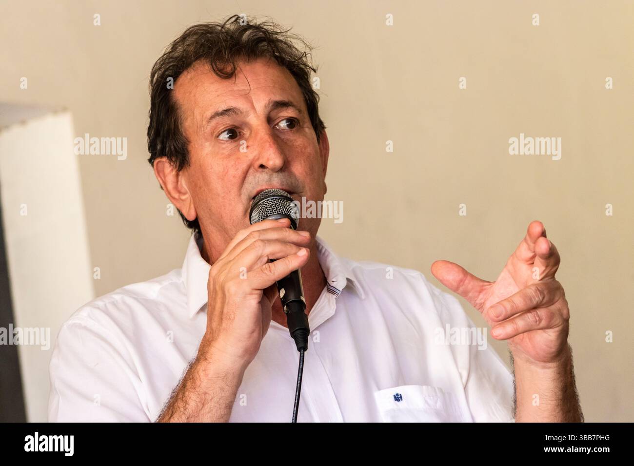 Marilia, Brasile, 3 maggio 2025. Vice federale Nilto atto del Partito dei lavoratori, durante una conferenza stampa a Marilia. Immagine per notizie, politica e Braz Foto Stock