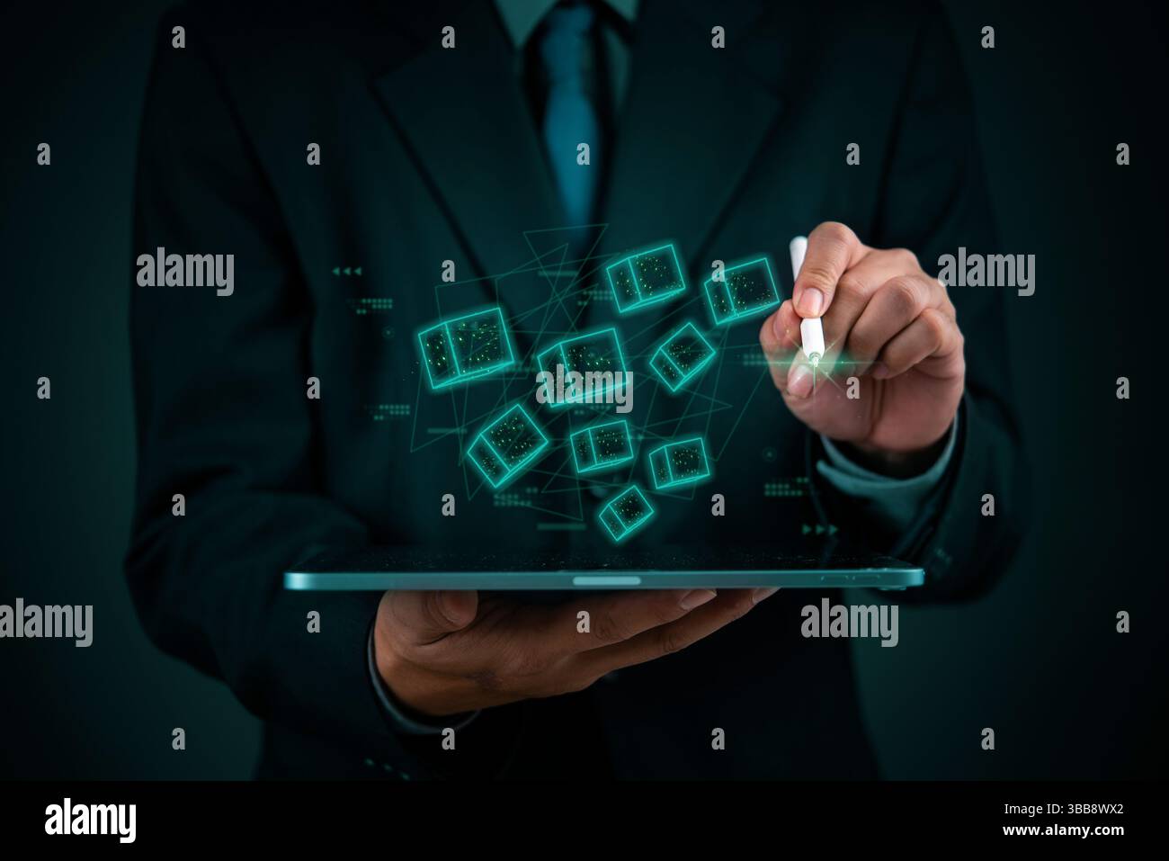 Concetto di tecnologia blockchain, uomo d'affari che utilizza il registro digitale, rete decentrata, contratti intelligenti, transazioni crittografiche, scambio sicuro di dati, fi Foto Stock