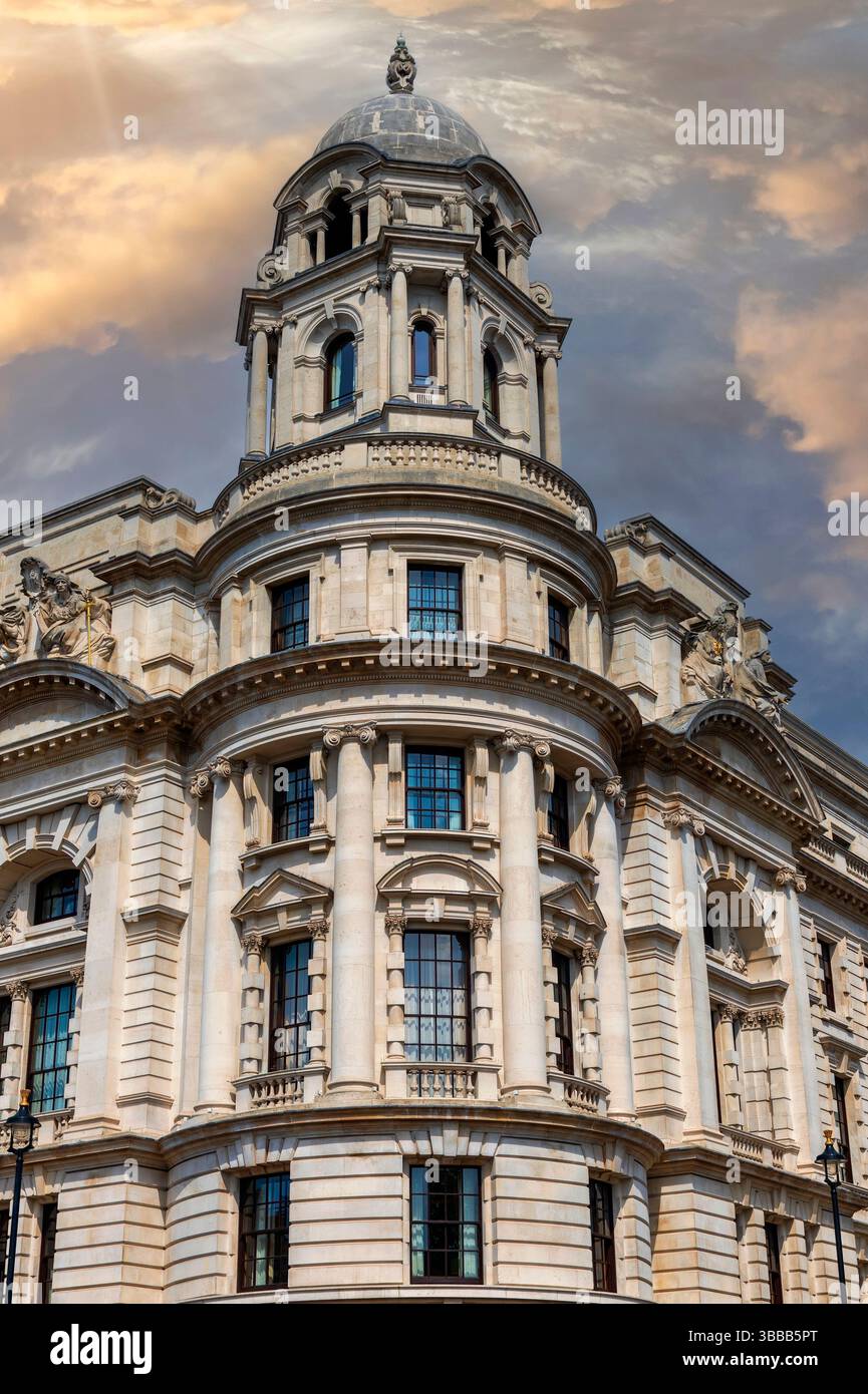 Old War Office Building, un edificio governativo nella zona di Whitehall a Londra, Inghilterra, Regno Unito Foto Stock