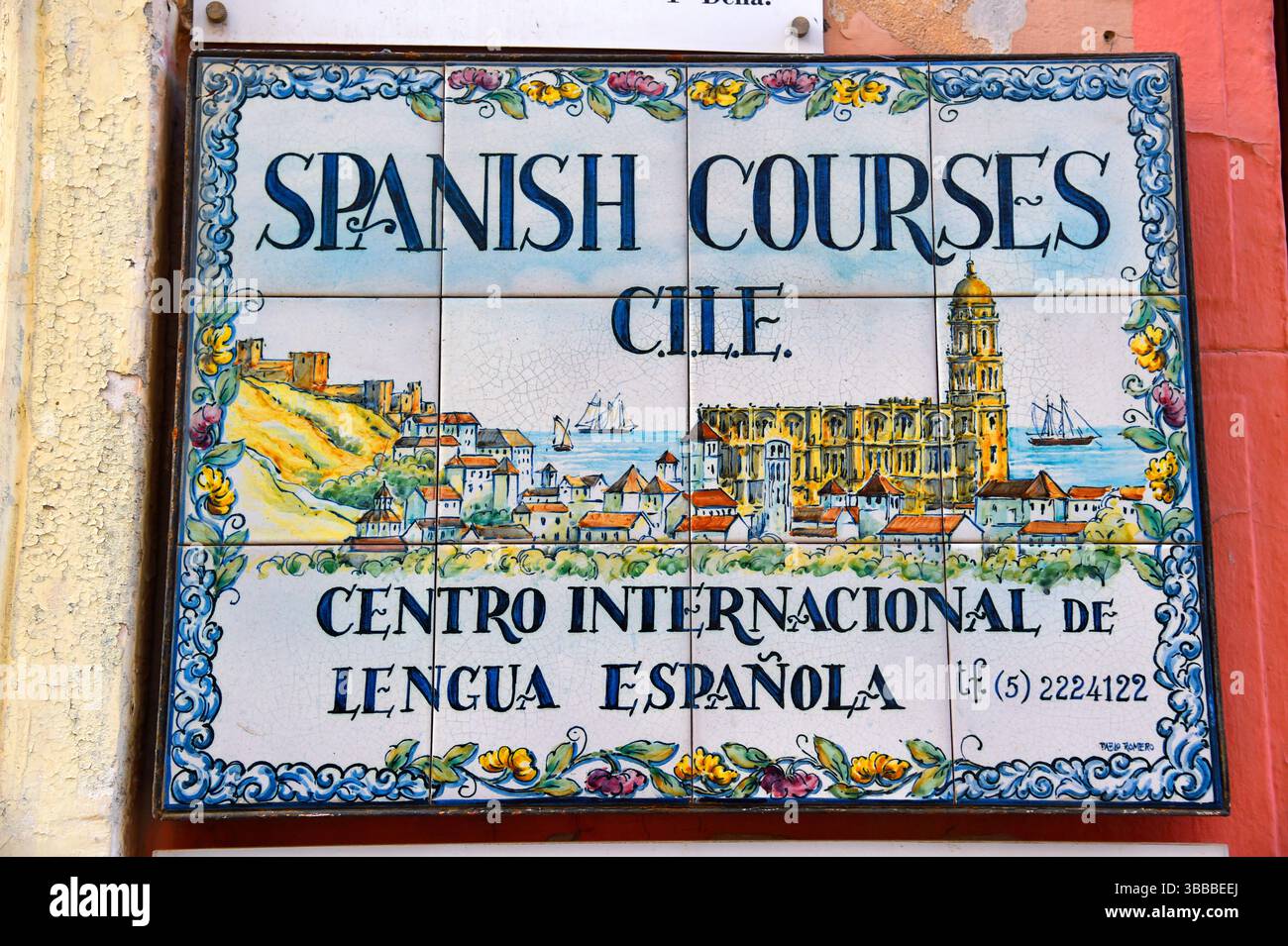 Piastrelle di ceramica , corsi di spagnolo, Malaga, Andalusia, Spagna. Foto Stock