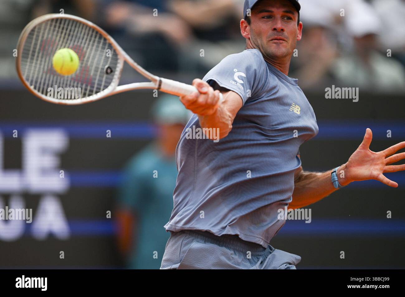 Tommy Paul in azione durante il match internazionali BNL d'Italia tra Hubert Hurkacz e Tommy Paul il 15 maggio 2025 a campo centrale a Roma. Foto Tiziano Ballabio Foto Stock