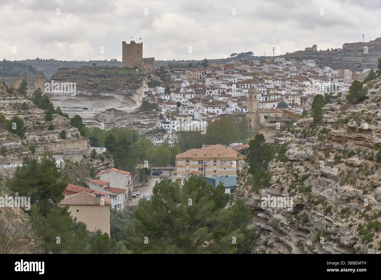 Vista delle case tipiche nell'entroterra rurale Foto Stock