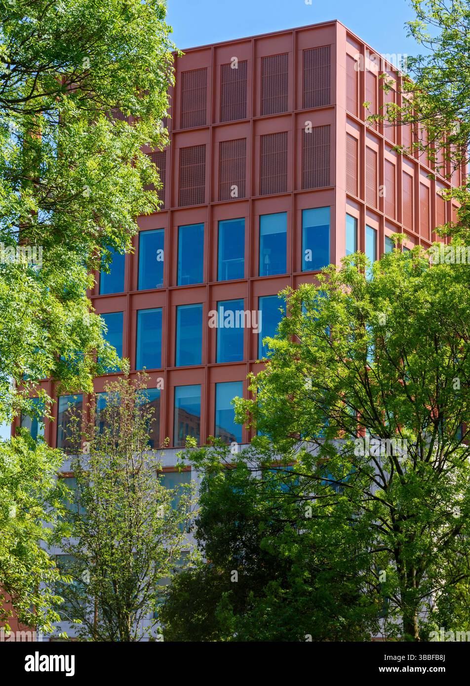 L'edificio delle arti e delle scienze umane della Metropolitan University di Manchester, All Saints Campus, Manchester, Inghilterra, Regno Unito. Foto Stock
