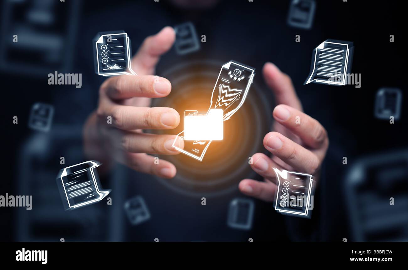 Concetto di sistema di gestione dei documenti. Un uomo che utilizza un software virtuale DMS per raccogliere o archiviare file e documenti. Foto Stock