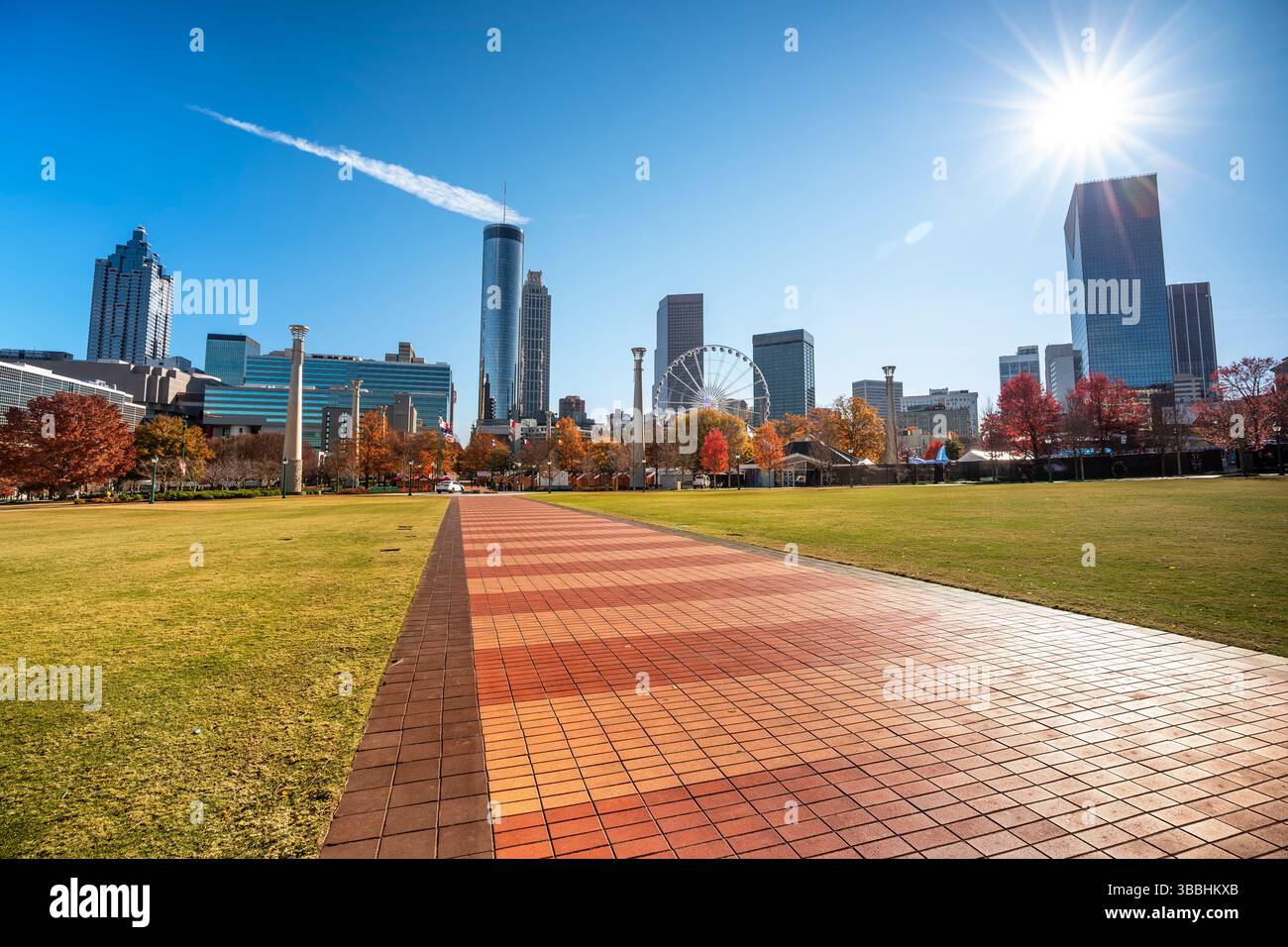 Skyline del centro di Atlanta, Georgia, sopra il Centennial Olympic Park Foto Stock