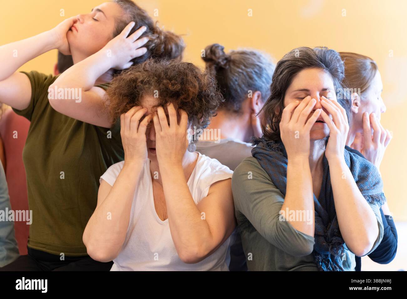 Workshop di body awareness e performance, Andrea Cruz, la coma, Festival della Letteratura e del pensiero contemporaneo, Fondazione Mallorca Literaria, Binissa Foto Stock