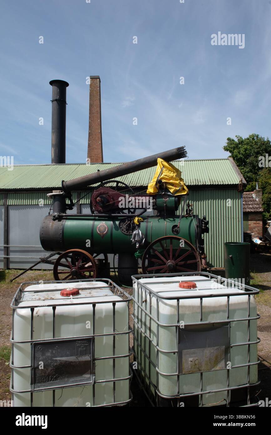 Motore di trazione vintage presso la stazione di pompaggio Westonzoyland, Somerset, Inghilterra Foto Stock