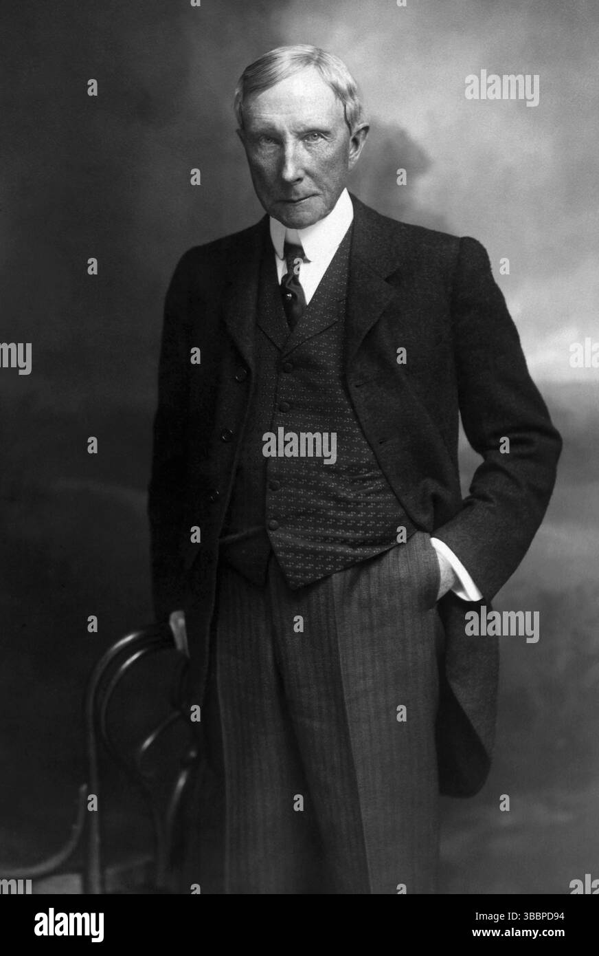 John Davison Rockefeller (1839-1937), fondatore della Standard Oil Company, era un uomo d'affari americano, filantropo e uno dei più ricchi americani di tutti i tempi. (USA) Foto Stock