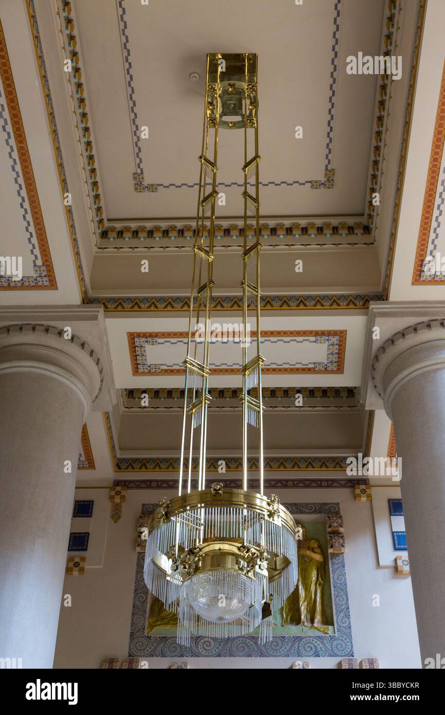 Particolare dell'apparecchio di illuminazione, Karl-Borromäus-Kirche (Dr.-Karl-Lueger-Gedächtniskirche ), Cimitero centrale, Vienna, Austria Foto Stock