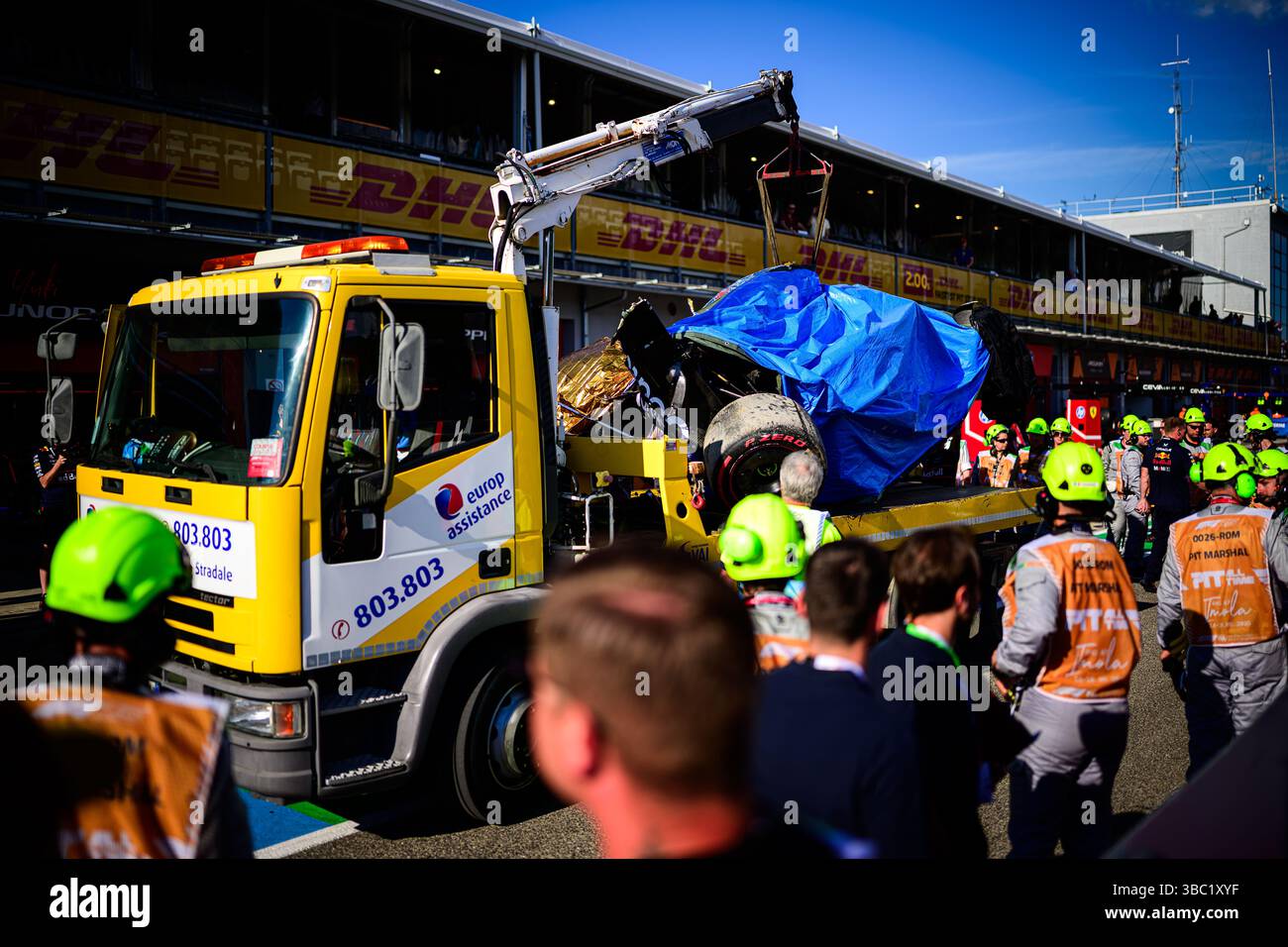 Imola, Italia. 17 maggio 2025. Durante il Gran Premio di Formula 1 dell'Emilia-Romagna all'autodromo Enzo e Dino Ferrari di Imola, Italia, il 17 maggio 2025. Credito: SOPA Images Limited/Alamy Live News Foto Stock
