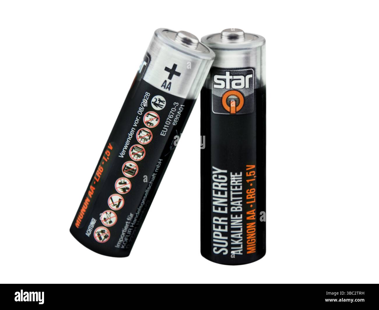 2 batterie alcaline a stella Super Energy Mignon AA 1,5 Volt Hintergrund weiss Foto Stock