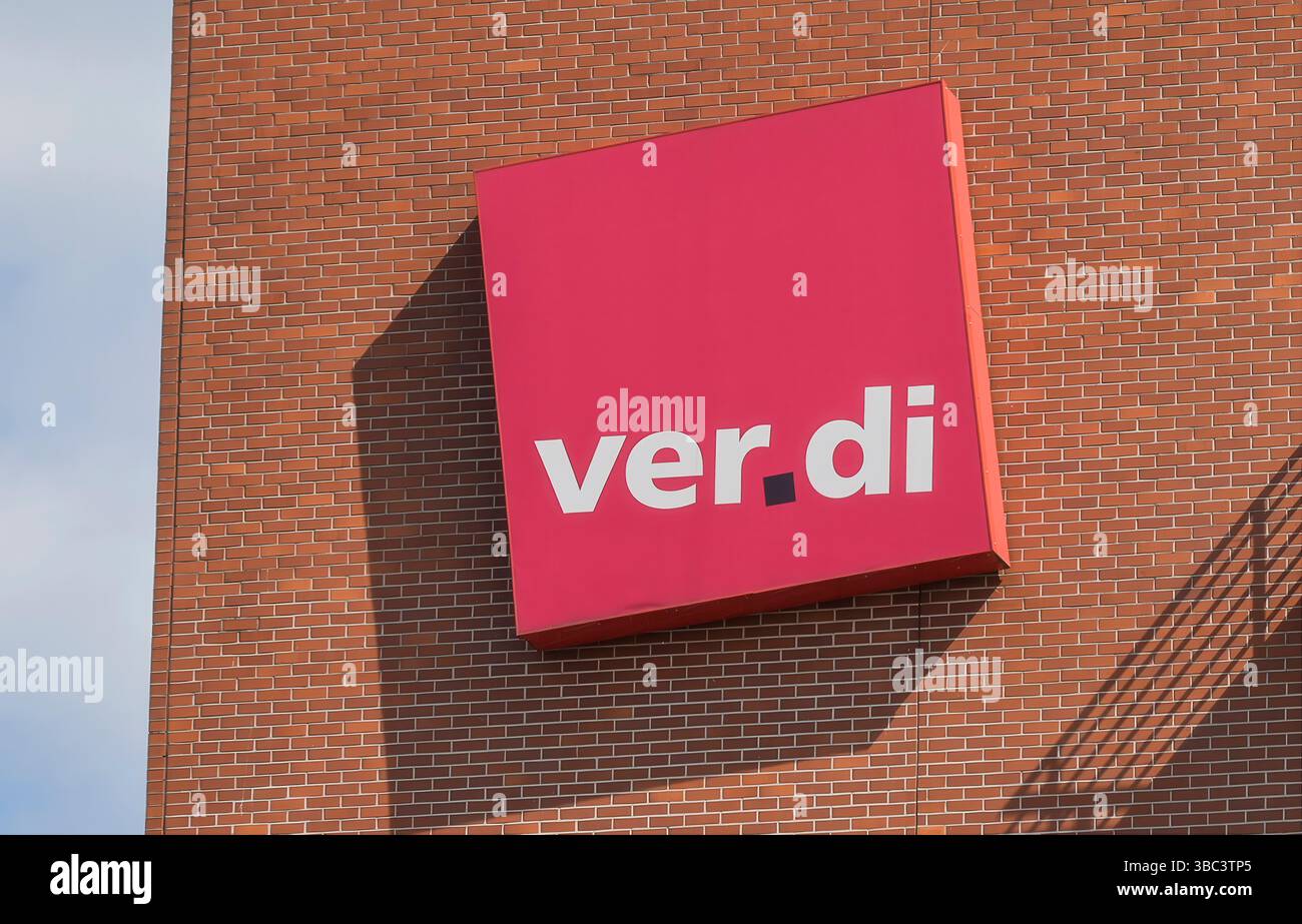 Ver.di-Bundesverwaltung, Paula-Thiede-Ufer 10, Köpenicker Straße, Kreuzberg, Friedrichshain-Kreuzberg, Berlino, Germania Foto Stock