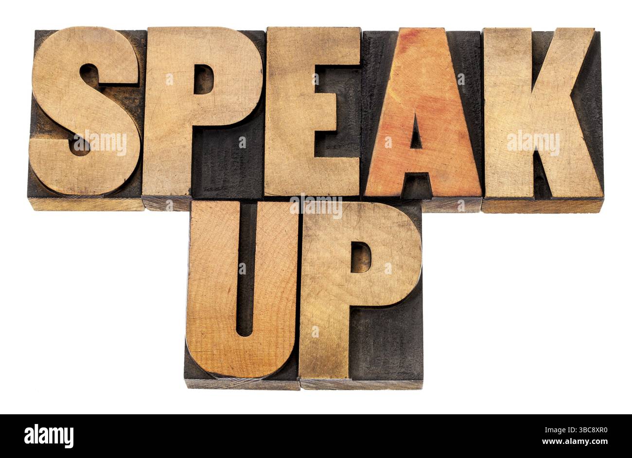 Speak Up - concetto di motivazione - testo isolato in legno a stampa letteraria Foto Stock