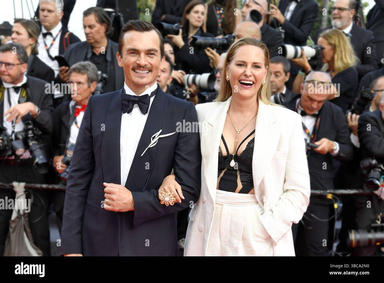 Rupert Friend und Aimee Mullins bei der „Der Phoenizische Meisterstreich“ / „The Phoenician Scheme“ Film Premiere am 18.05.2025 im Rahmen vom 78. Pellicola Foto Stock