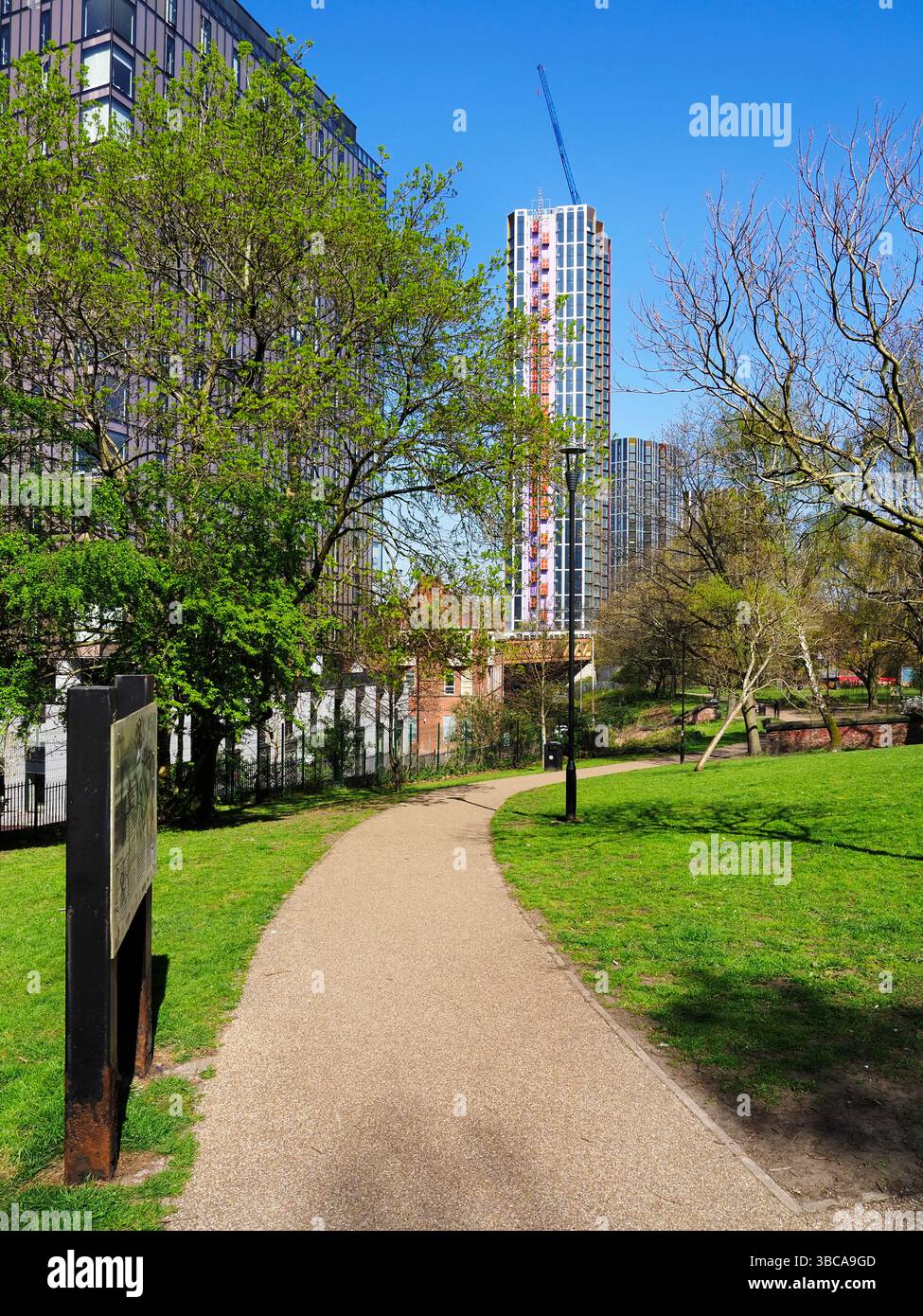 St Michaels Flags e Angel Meadow Park Manchester Greater Manchester Inghilterra Foto Stock
