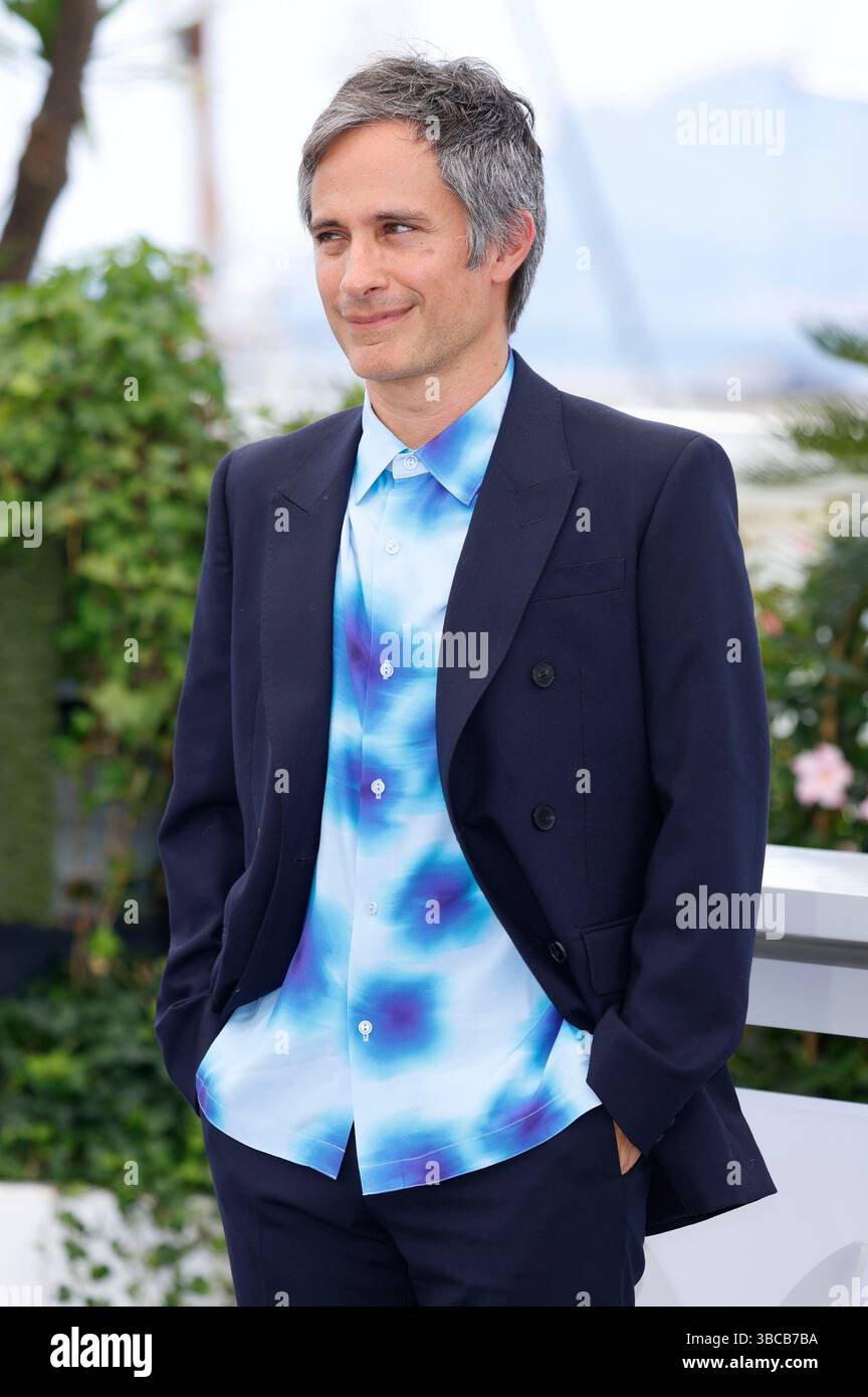 Gael Garcia Bernal beim Photocall zum Kinofilm 'Magalhães / Magallanes / Magellan' auf dem Festival de Cannes 2025 / 78. Internationale Filmfestspiele von Cannes am Palais des Festivals. Cannes, 19.05.2025 Foto Stock