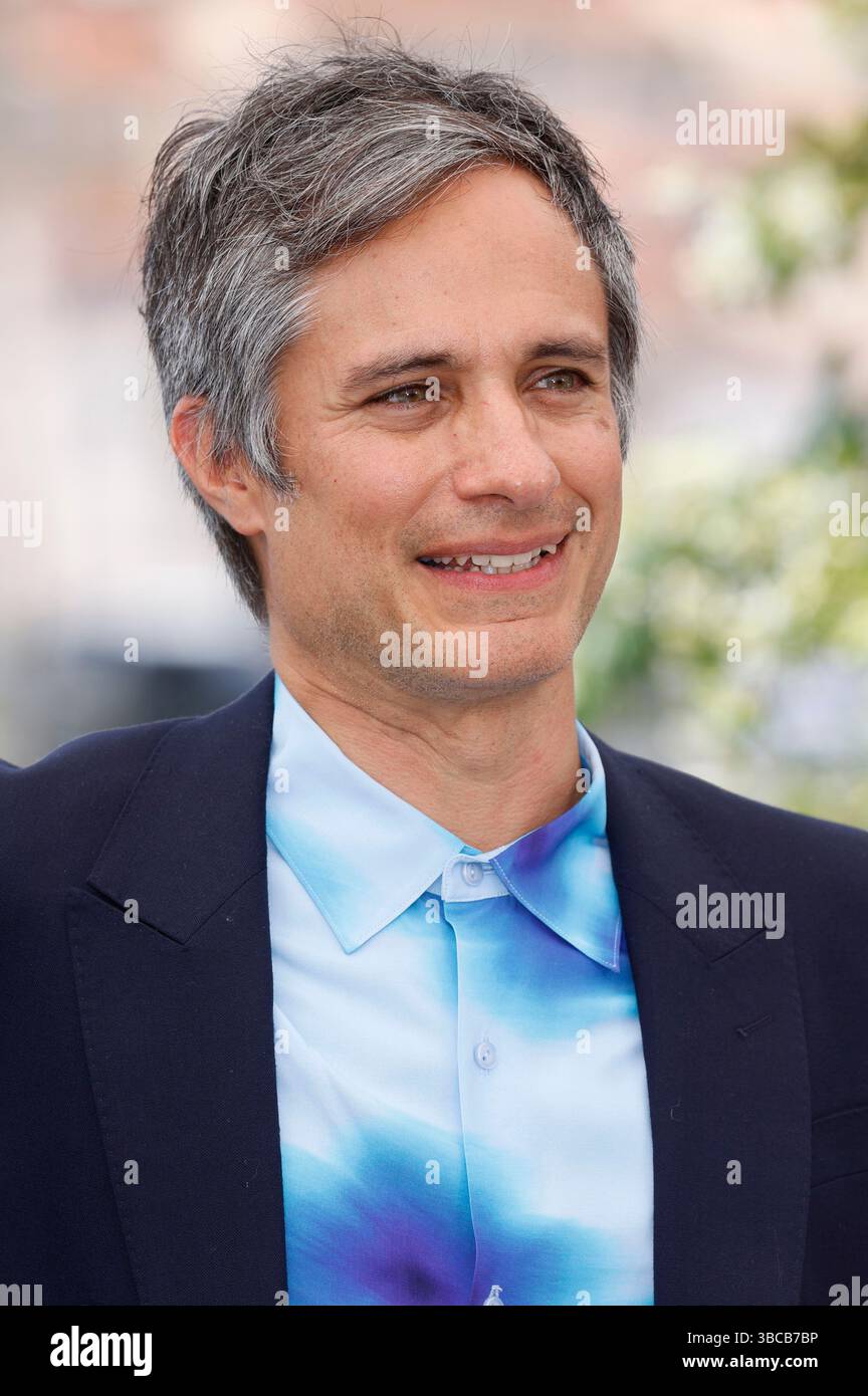 Gael Garcia Bernal beim Photocall zum Kinofilm 'Magalhães / Magallanes / Magellan' auf dem Festival de Cannes 2025 / 78. Internationale Filmfestspiele von Cannes am Palais des Festivals. Cannes, 19.05.2025 Foto Stock