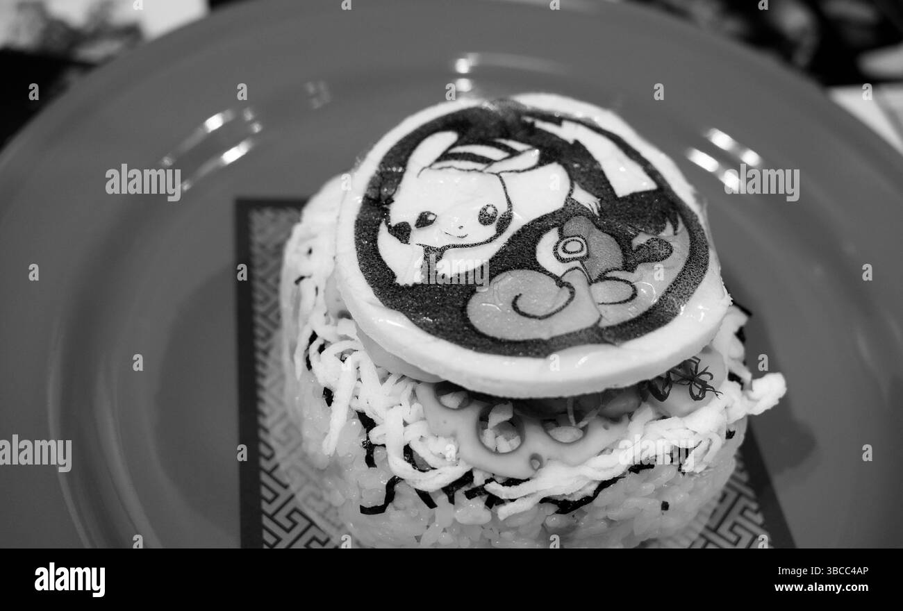 Piatto di riso realizzato con delicatezza con l'esclusivo logo Pokémon x Kogei Foto Stock