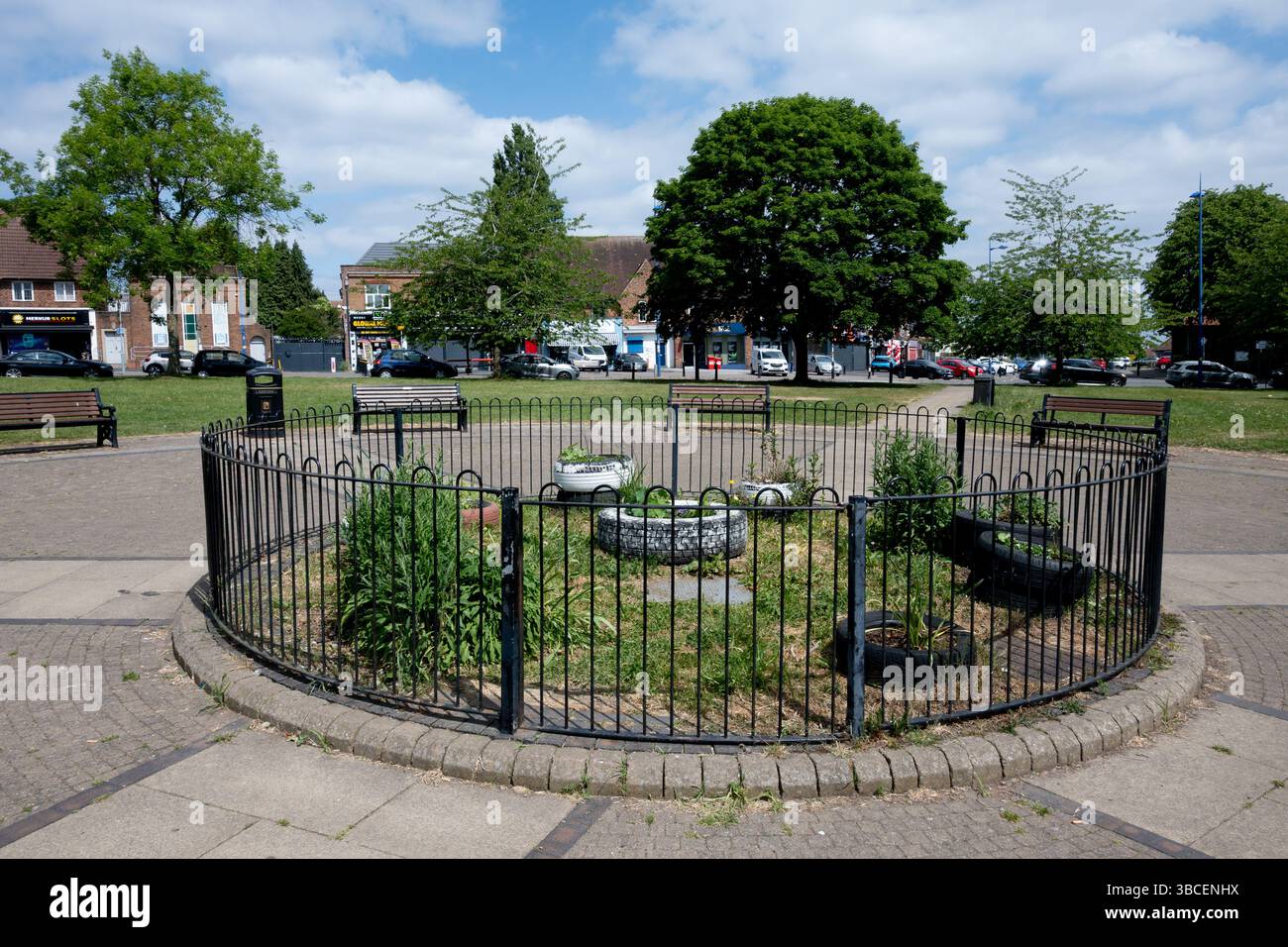 Castle Square, Weoley Castle, Birmingham, West Midlands, Inghilterra, REGNO UNITO Foto Stock