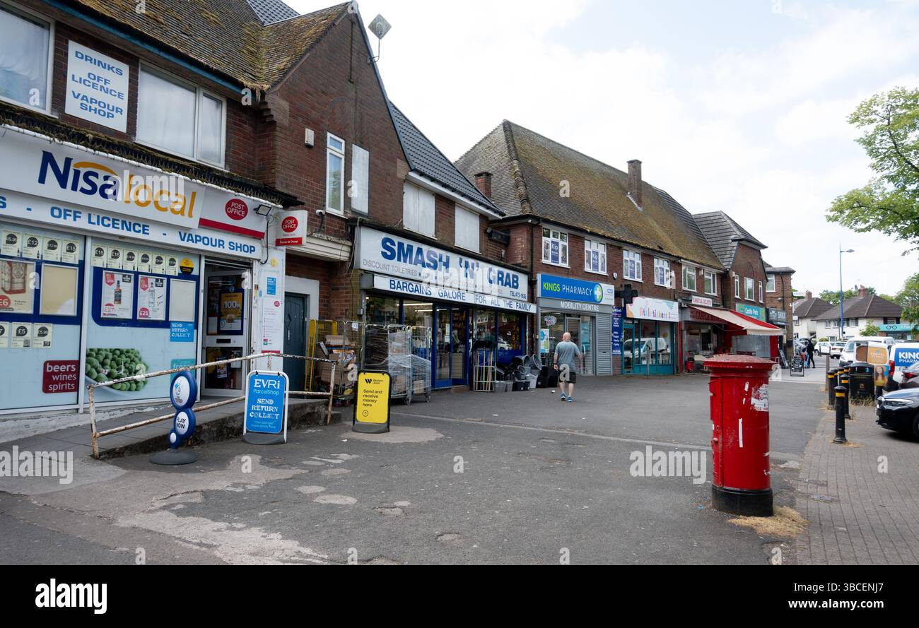Negozi a Castle Square, Weoley Castle, Birmingham, West Midlands, Inghilterra, REGNO UNITO Foto Stock