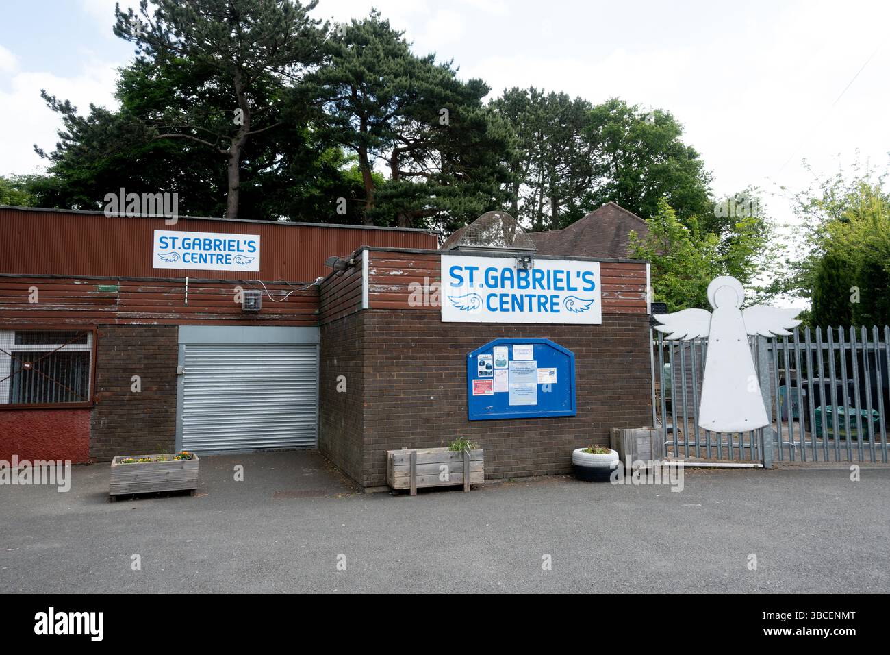 St. Gabriel`s Centre, Weoley Castle, Birmingham, West Midlands, Inghilterra, REGNO UNITO Foto Stock