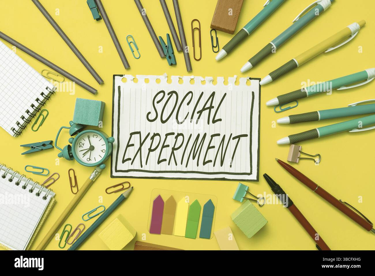 Testo manoscritto esperimento sociale, Word per il progetto di ricerca condotto con soggetti umani Flashy School and Office Supplies Bright Teaching e. Foto Stock