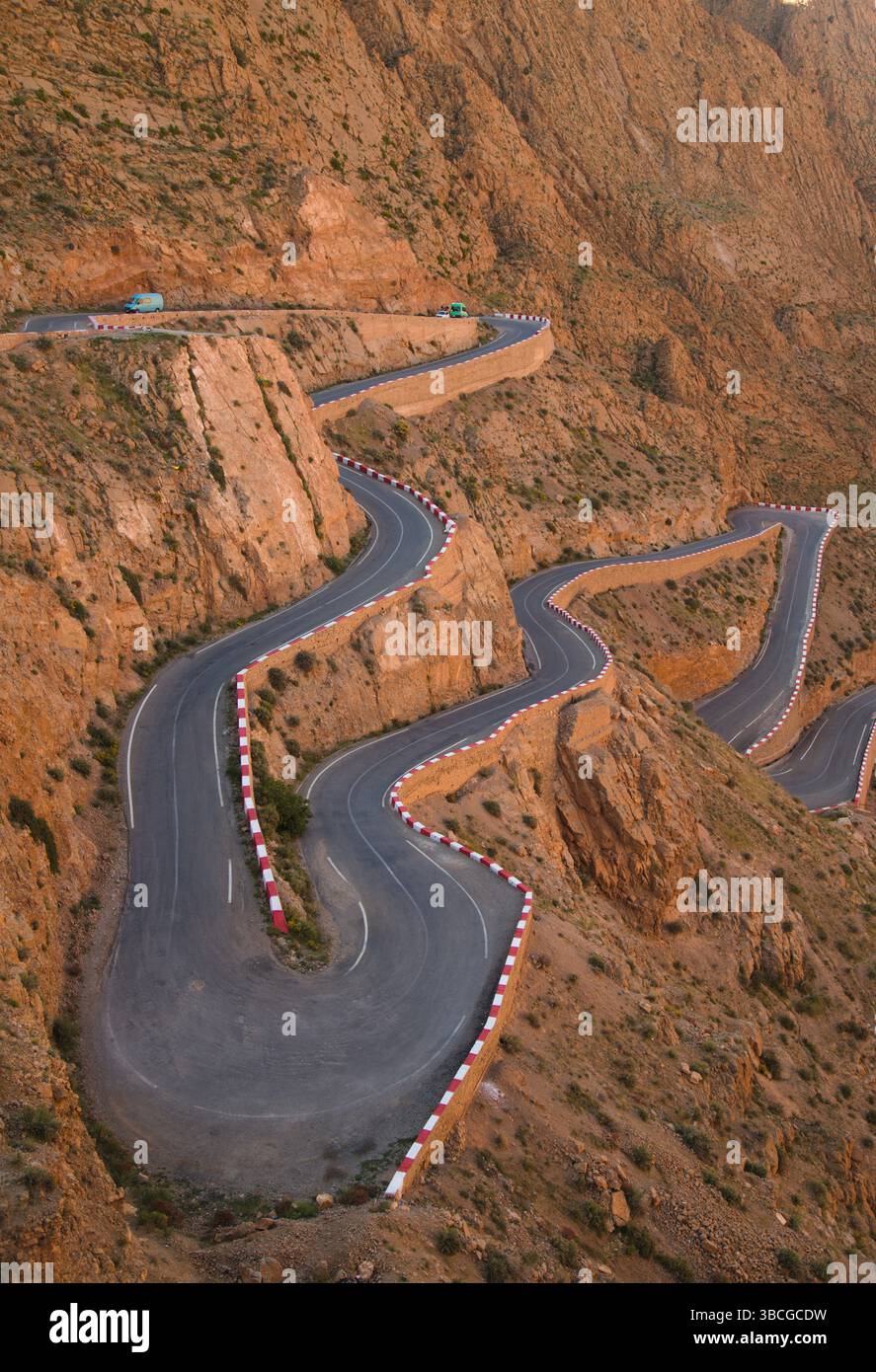Marocco, Gola di Dadès, strada a serpentina, paesaggio, paesaggio, montagne, Foto Stock