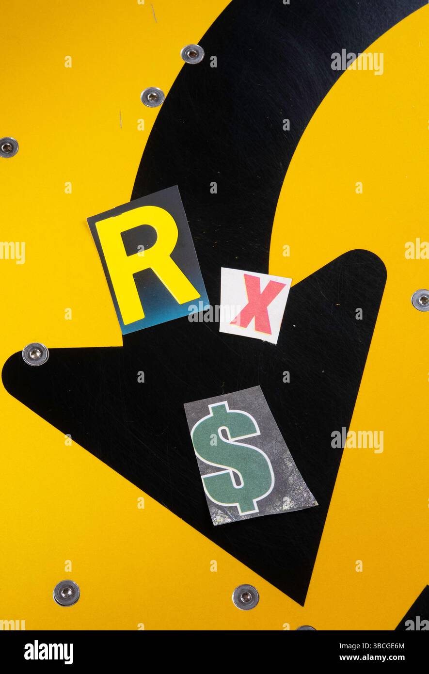 Lo stile della nota di riscatto STILL Life raffigura il cambiamento dei prezzi dei farmaci da prescrizione, 2025, Stati Uniti Foto Stock
