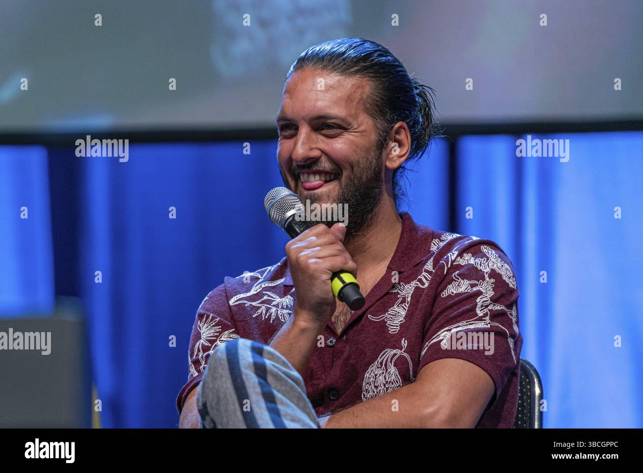 Bonn, Germania, 8 giugno 2019: Shazad Latif al FedCon 28, Europa Foto Stock