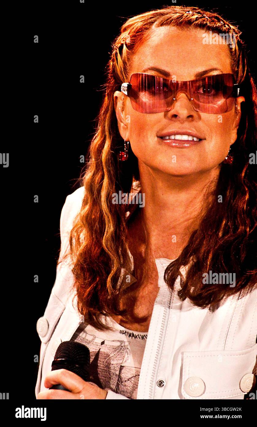 Anastacia live al Lucca Summer Festival in Italia - 8 luglio 2009 Foto Stock