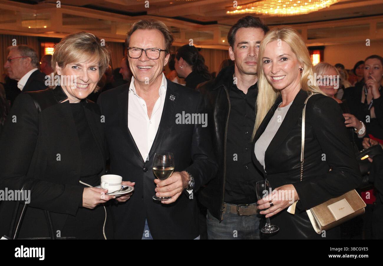 Direttore MDR Prof. Dr Karola Wille, Wolfgang Lippert, Jan Sosniok, Gesine Lippert 100° Gala di pugilato il 08/03/2015 a Magdeburgo, direttore MDR Prof. Foto Stock