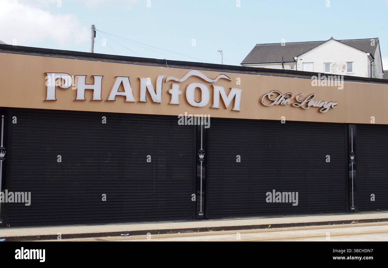 Rochdale, Greater manchester, regno unito, 14 luglio 2021: Cartello di fronte alla sala e caffetteria Phantom shisha di rochdale Greater manchester Foto Stock