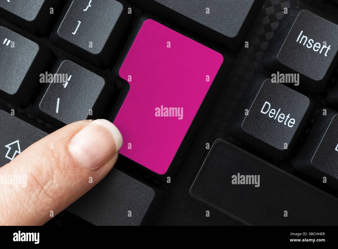 Modifica dei codici di programma del sito Web, apprendimento di un nuovo linguaggio di programmazione Foto Stock