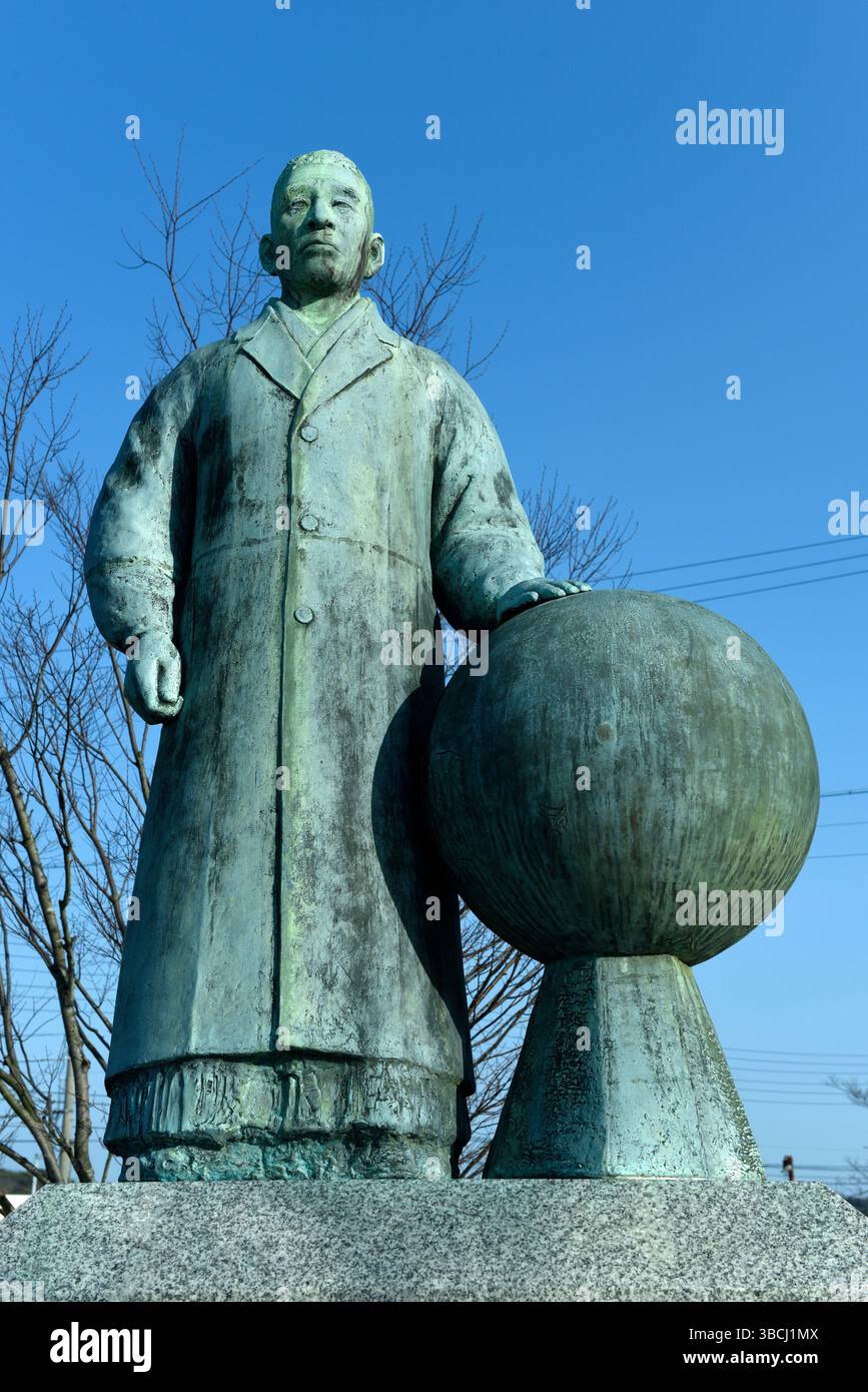 Statua di Mikimoto con Perla a Toba, Giappone, Asia. Foto Stock