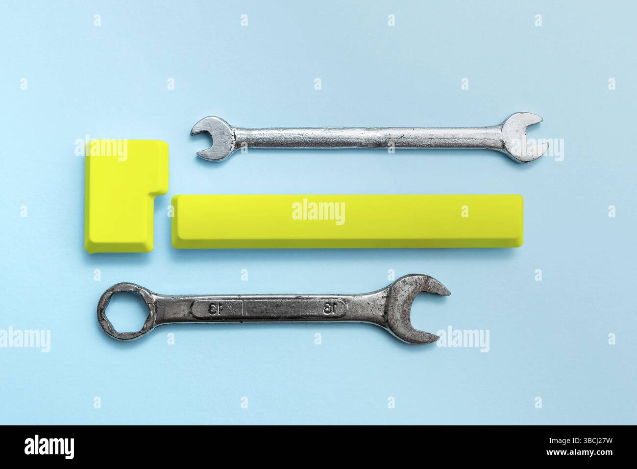 Modifica e digitazione Segnala errori di ortografia, digitando Online Shop Inventory Foto Stock