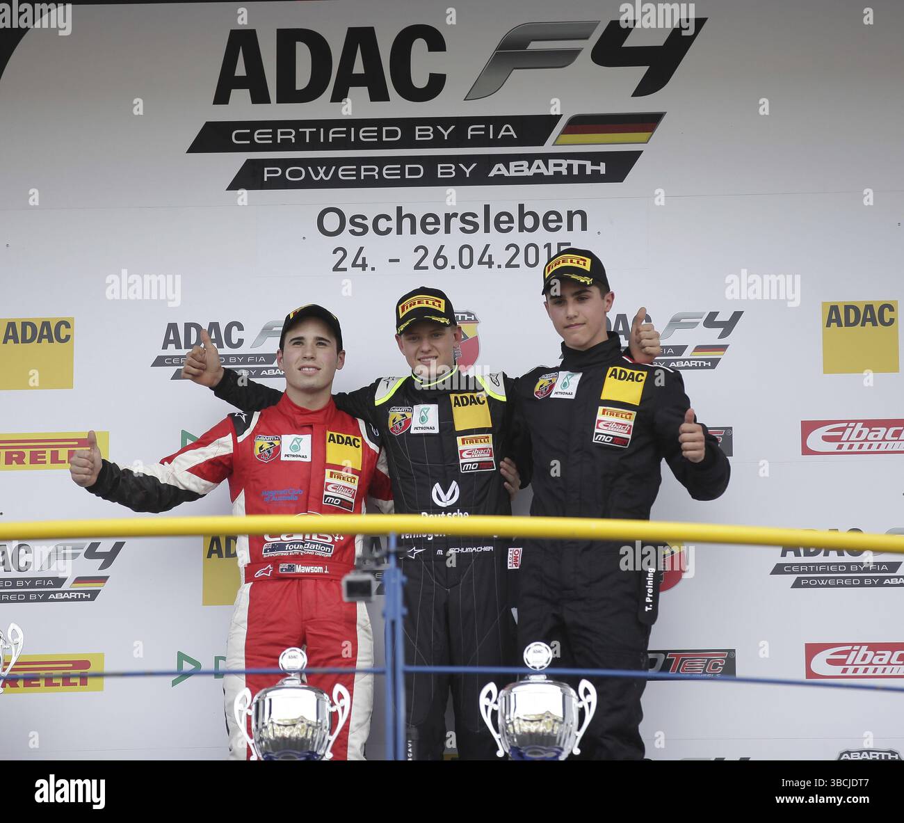 Joey Mawson, vincitore Mick Schumacher (Team van Amersfoort Racing) e Tommy Preining (Muecke Motorsport) sul podio alla gara di Formula 4 del 26/04/2 Foto Stock
