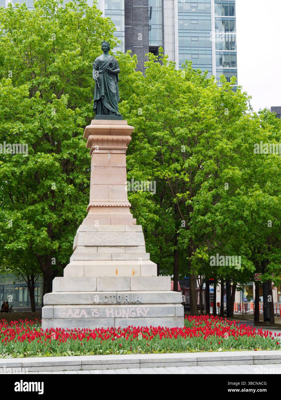 Statua della regina Vittoria al parco Square Victoria di Montreal, Quebec, Canada Foto Stock