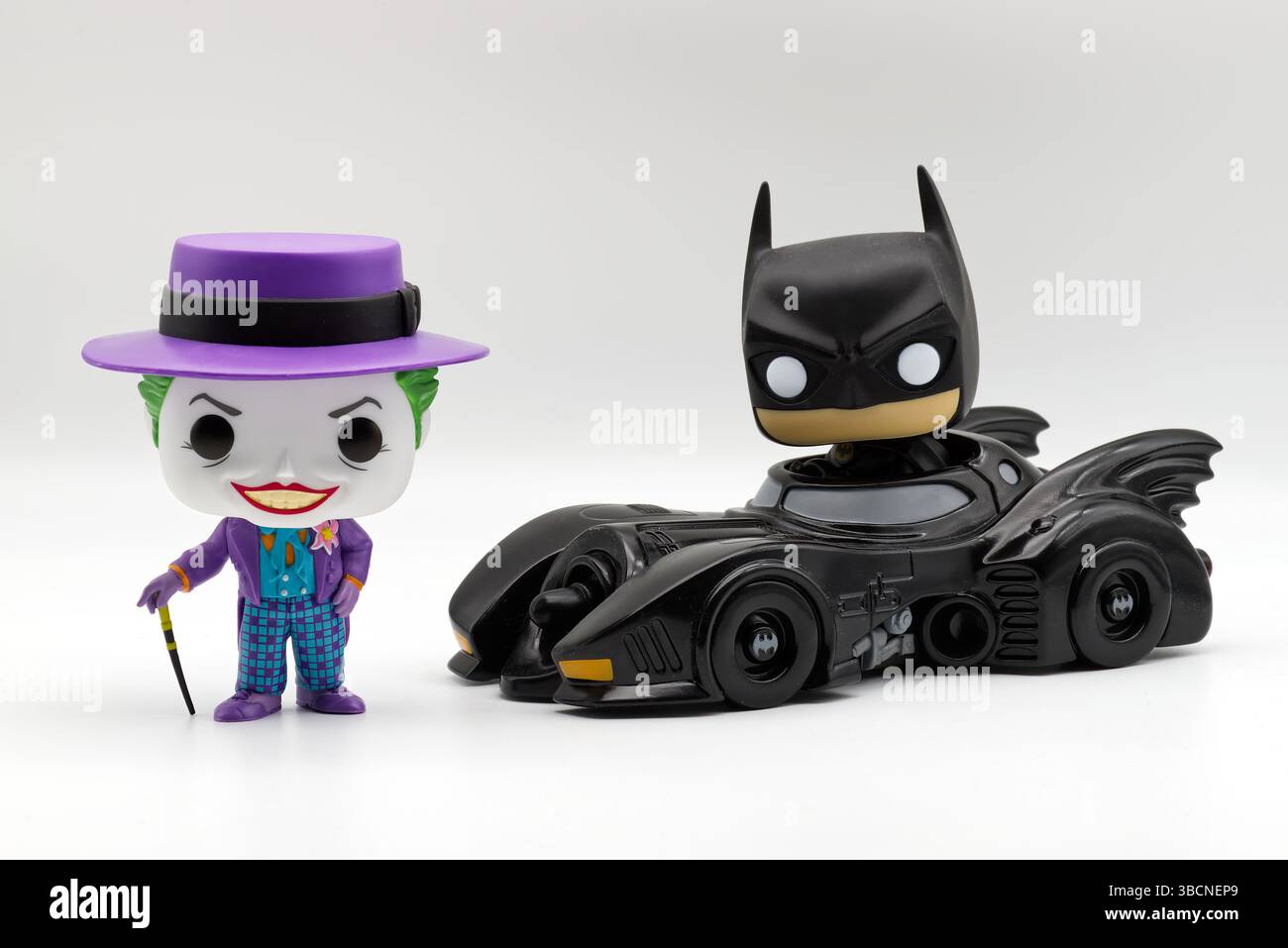 Batman e il Joker, dal film Batman del 1989. Action figure in vinile da collezione di Funko Pop. Foto Stock