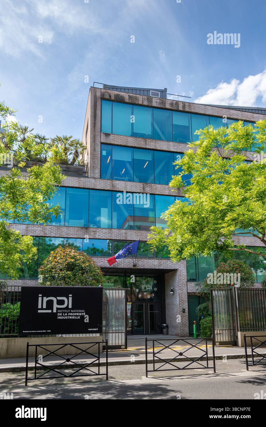 Sede centrale dell'INPI, Istituto nazionale di proprietà industriale, ufficio francese della proprietà intellettuale, responsabile dei brevetti, dei marchi e dei disegni Foto Stock