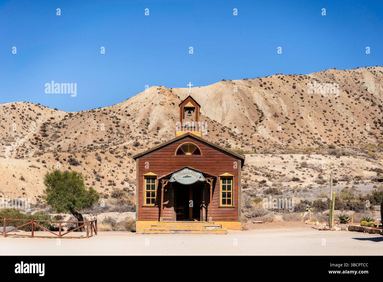 Cappella nel parco a tema Mini Hollywood - stile americano Wild Western Foto Stock