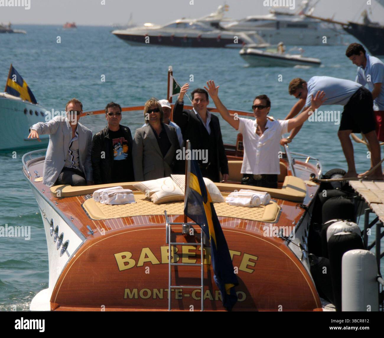 Gary Kemp, John Keeble, Steve Norman, Tony Hadley e Martin Kemp dello Spandau Ballet durante una fotochiamata tenutasi a Carlton Beach durante il 62° Festival annuale di Cannes in Francia - 19 maggio 2009 Foto Stock