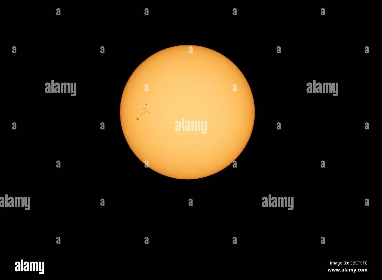 Immagine solare massima del Sole con macchie solari Foto Stock