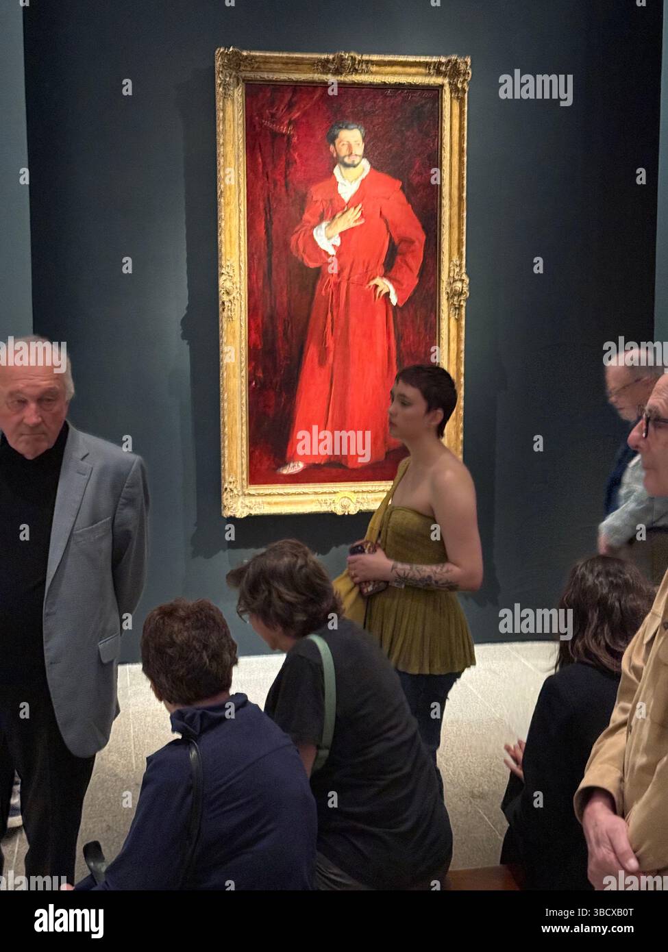 "Dr. Pozzi a casa" è un dipinto di John Singer Sargent che raffigura Samuel Jean Pozzi, ginecologo parigino e amico dell'artista, nel suo abito scarlatto. Il ritratto, creato nel 1881. Foto Stock