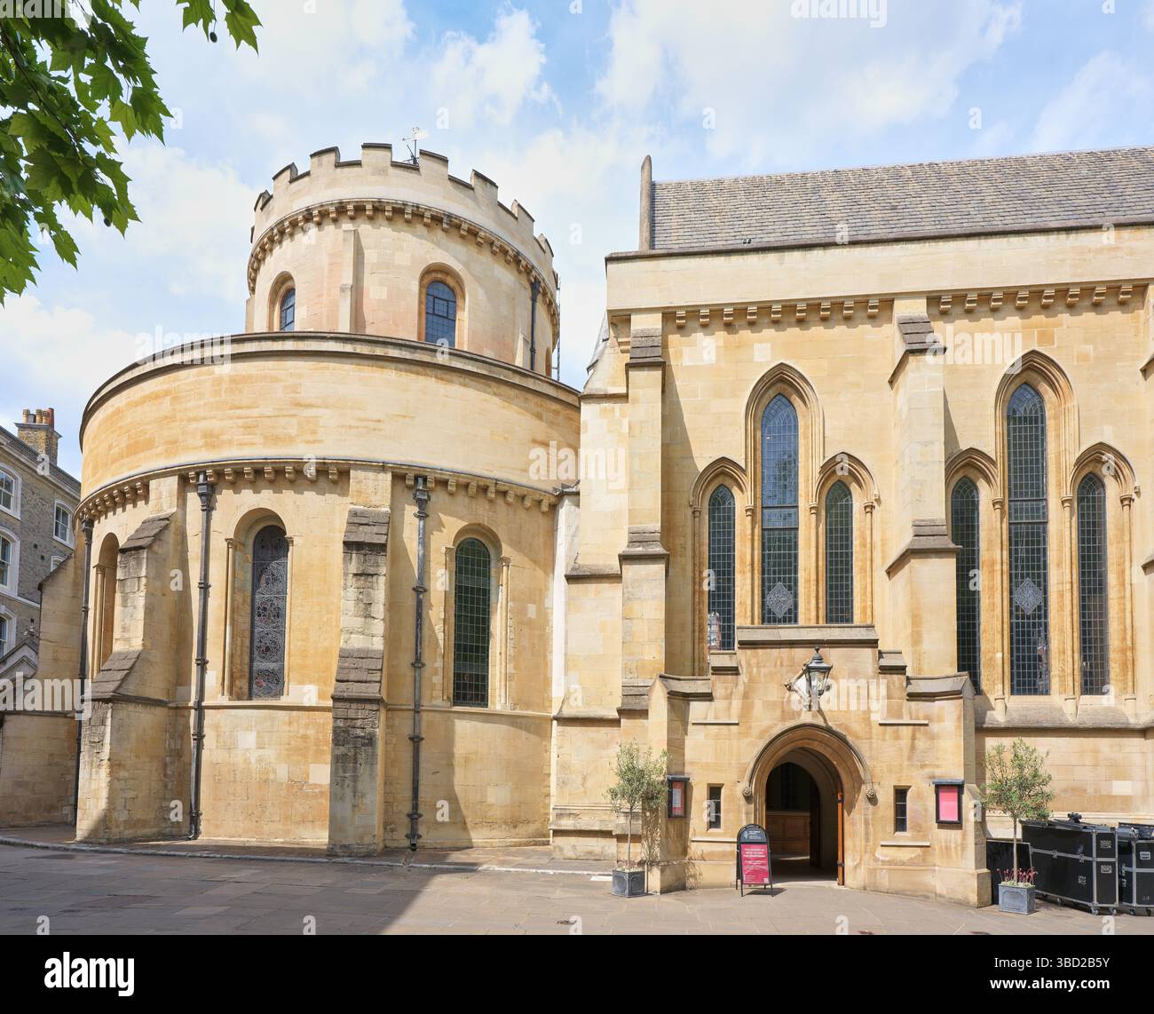 Temple Round Church, una chiesa medievale cristiana costruita dai Templari nel XII secolo, a Londra, in Inghilterra. Foto Stock