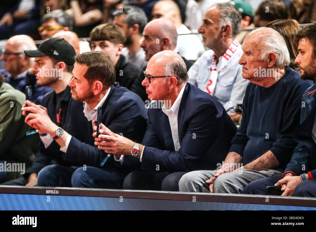 Reggio Emilia, Italia. 22 maggio 2025. Presidente Gandini durante i playoff - UNAHOTELS Reggio Emilia vs Trapani Shark, partita di serie A di pallacanestro A Reggio Emilia, Italia, 22 maggio 2025 crediti: Agenzia fotografica indipendente/Alamy Live News Foto Stock