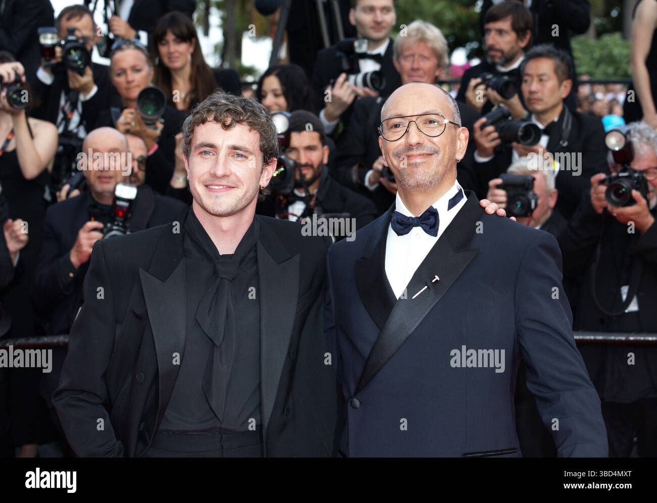 Paul Mescal con il regista Oliver Hermanus alla prima di "The History of Sound" durante il Festival di Cannes 2025. Foto Stock
