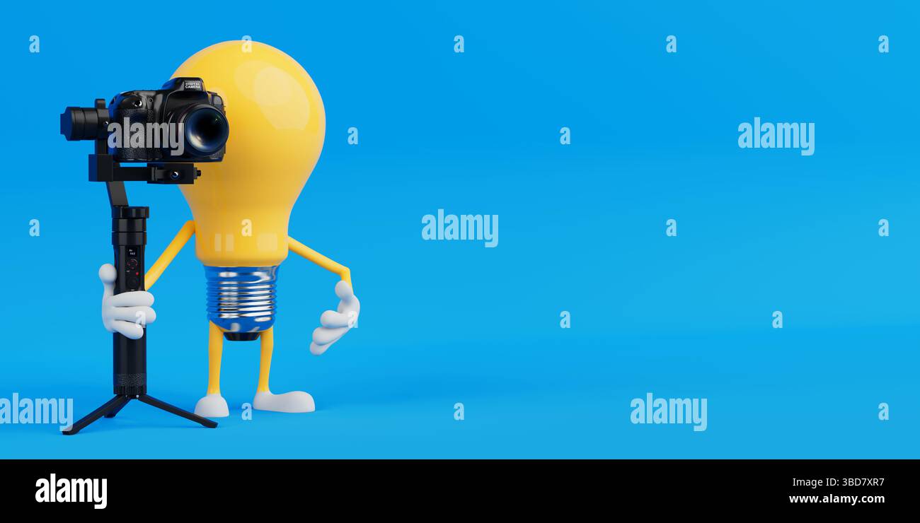 Creazione di contenuti e creazione di film. Lampadina a fumetti gialla personaggio che tiene la fotocamera sullo stabilizzatore treppiede su sfondo blu. Rendering 3d. Foto Stock