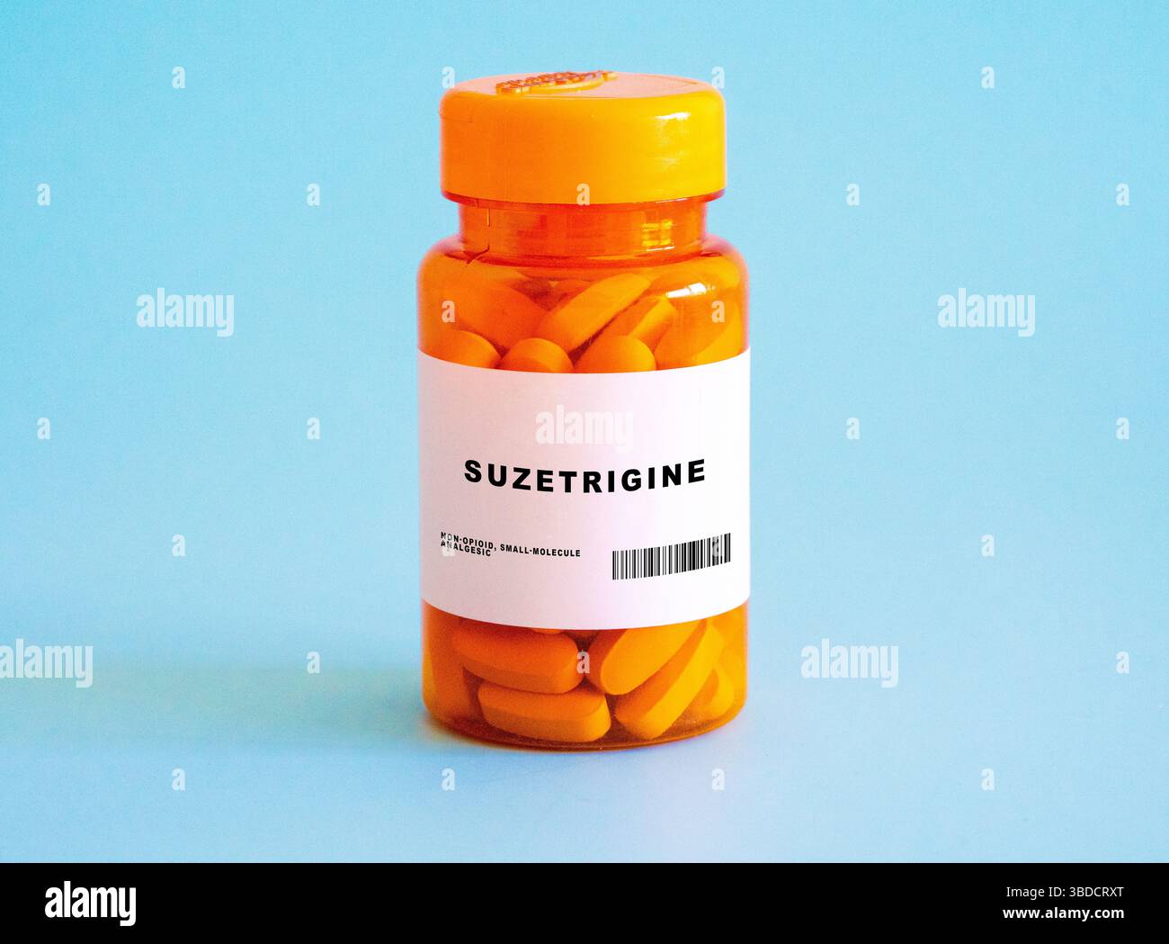 Compresse di Suzetrigine. Venduto con il marchio Journavx, questo è un farmaco utilizzato per la gestione del dolore. Si tratta di un analgesico non oppioide a piccole molecole che agisce come inibitore selettivo delle vie di segnalazione del dolore dipendenti da Nav1.8 nel sistema nervoso periferico. Foto Stock