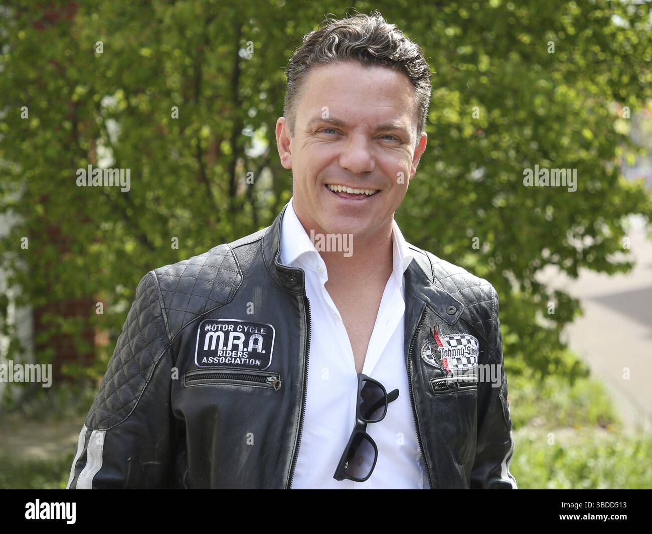 Stefan Mross visita la sua fidanzata, la cantante Anna-carina Woitschack, nel suo tour promozionale del 25.04.2017 a Stassfurt, mentre il cantante Stefan Mross visita la sua ragazza Foto Stock