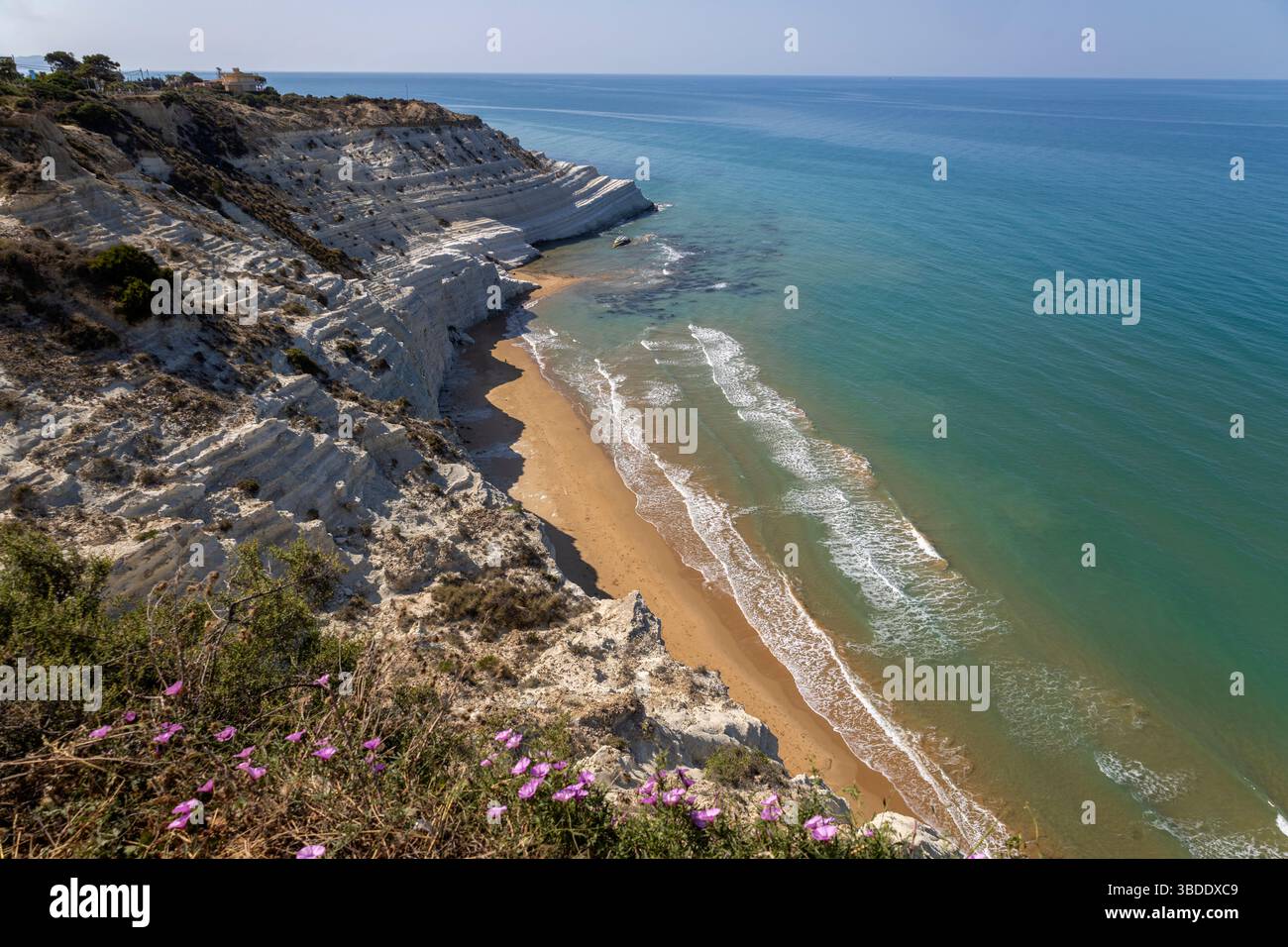 Scala dei Turchi, falesia di Marna bianca nel villaggio di Realmonte, provincia di Agrigento, Sicilia, Italia Foto Stock